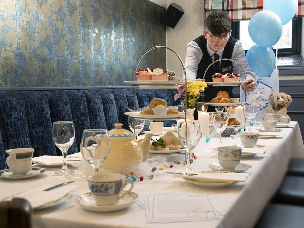 Bailey Bar Celebration Party Table Setting